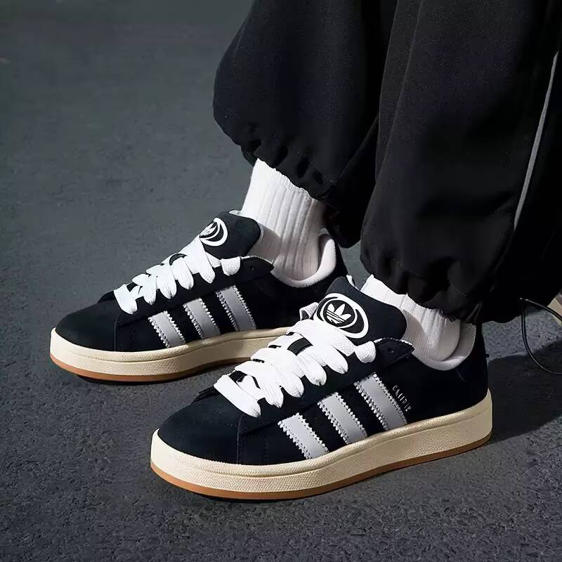 Adidas Clover Men's and Women' - đánh giá và giá Adidas Shoes Superstar